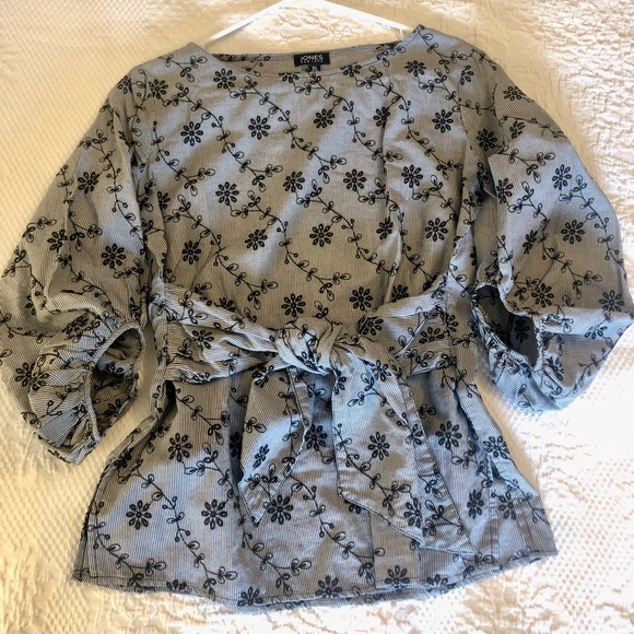 Jones of New York Blouse - Black and white eyelet with wrap around tie - Picture 2 of 11